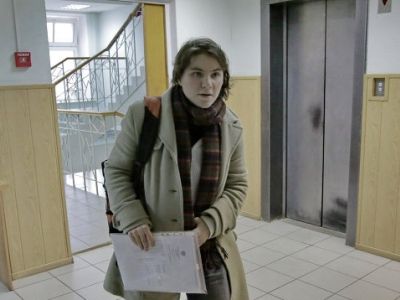катерина Самуцевич пожает жалобу в Замоскворецком суде Москвы (Фото: ria.ru)