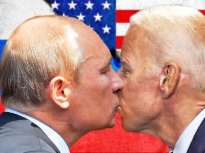 Поцелуй Байдена и Путина. Источник: deviantart.com
